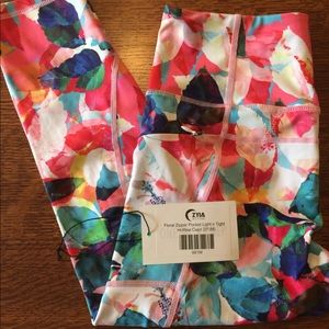 Zyia Active Floral Zipper Pocket Light n Tight